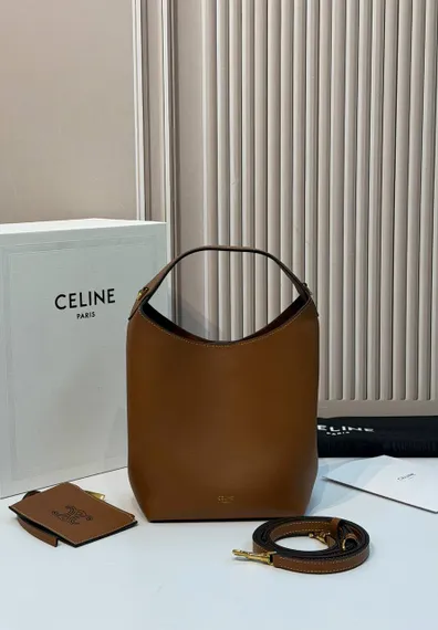 Сумка CELINE SMALL HOBO IN SUPPLE SMOOTH CALFSKIN