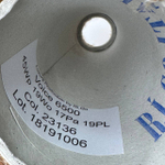 VOICE - Ri.Go; 45% альпака, 19% меринос, 17% п/а, 19% люрекс; 650м/100гр; Букле мелкое, col. 23136, цвет: бежевый с белыми и золотистыми шишками