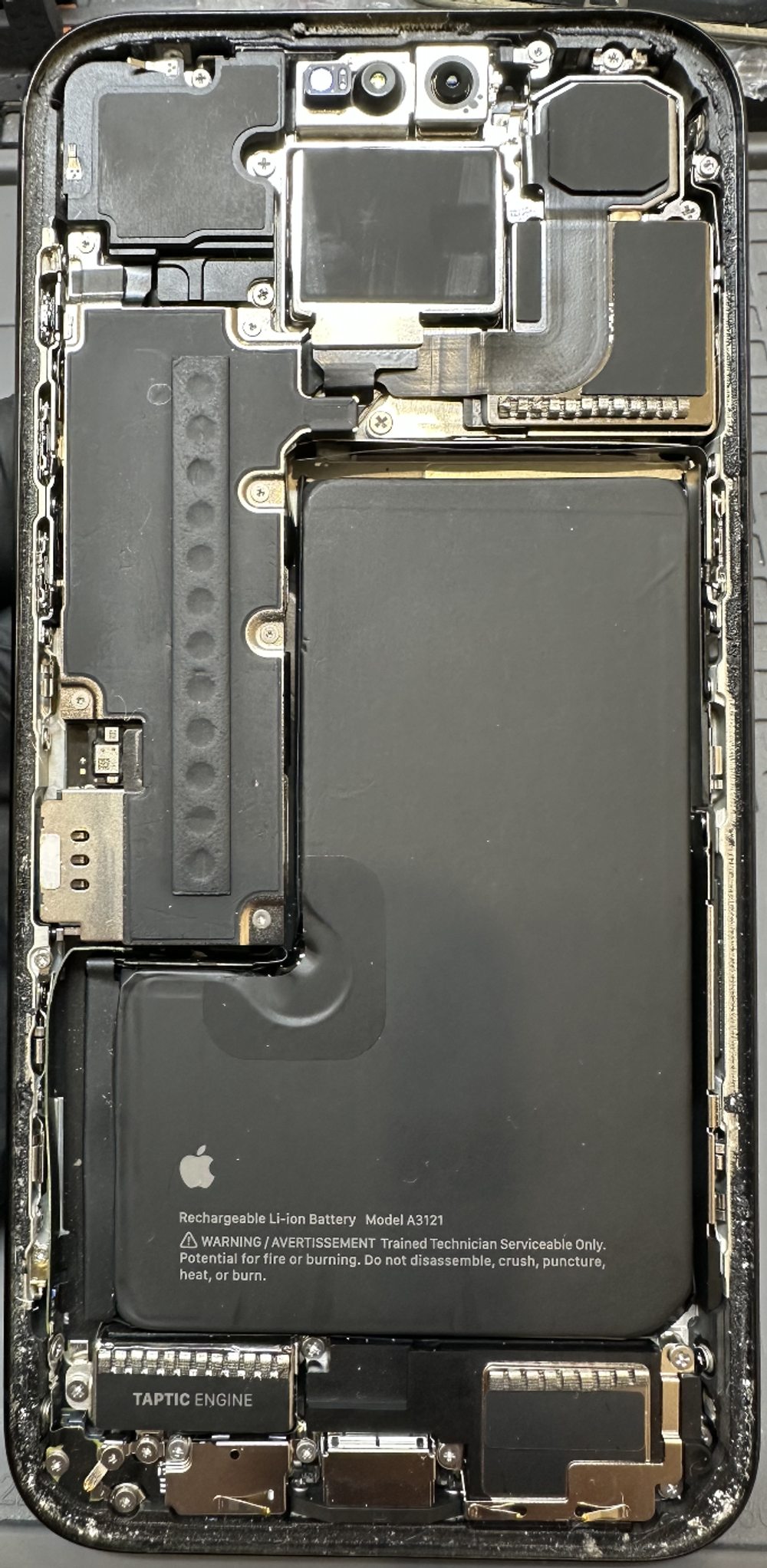 iPhone 15 Pro Max 512гб на восстановление, запчасти