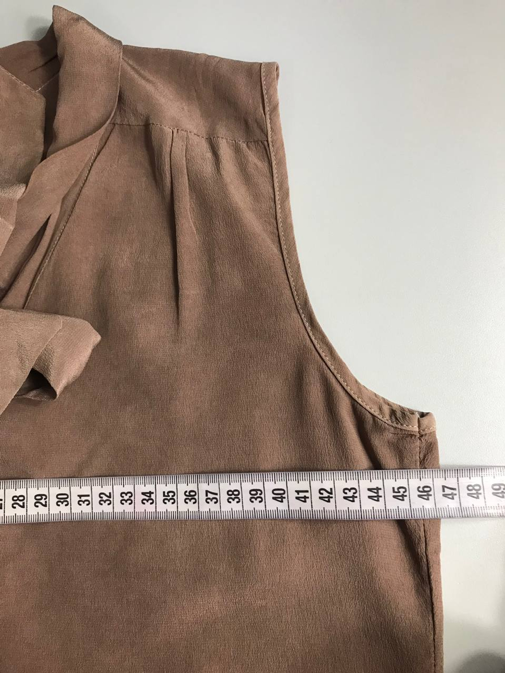 Блузка шелковая, маркировка L, визуально на 48 размер