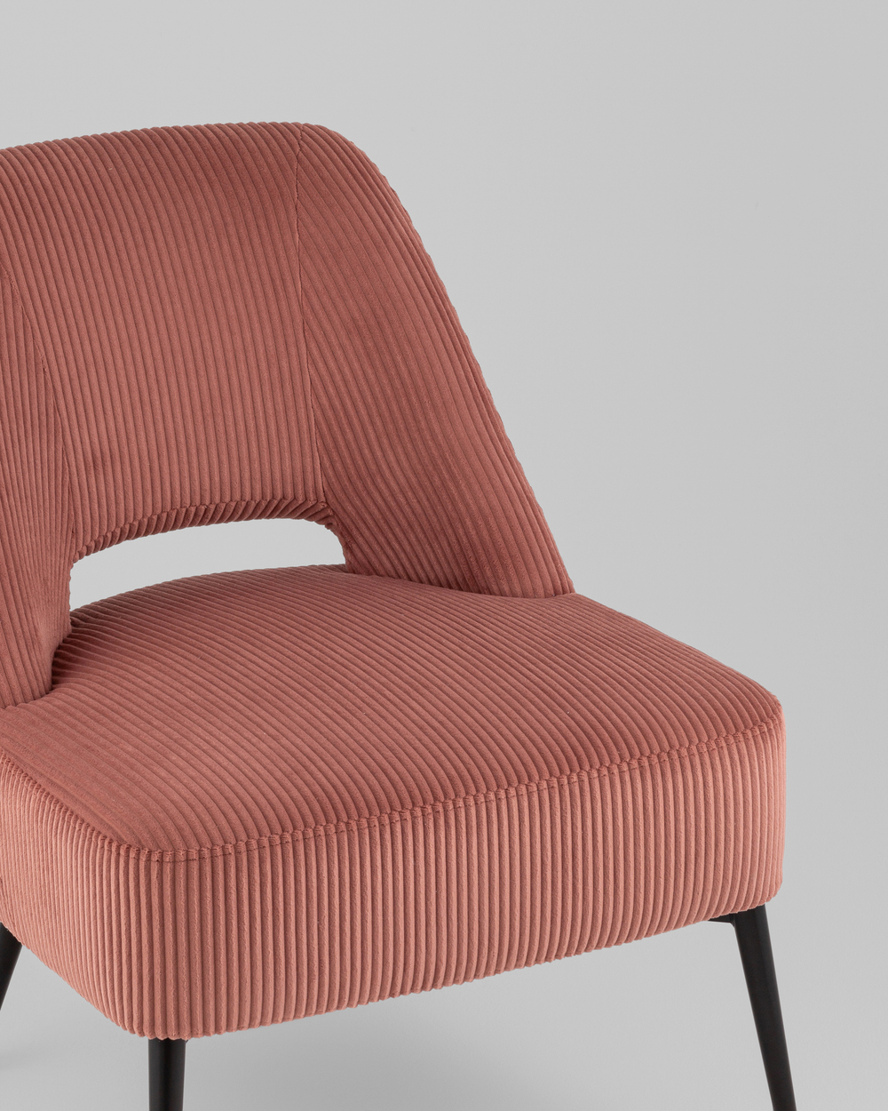 Кресло лаунж Бостон велюр рельефный коралловый