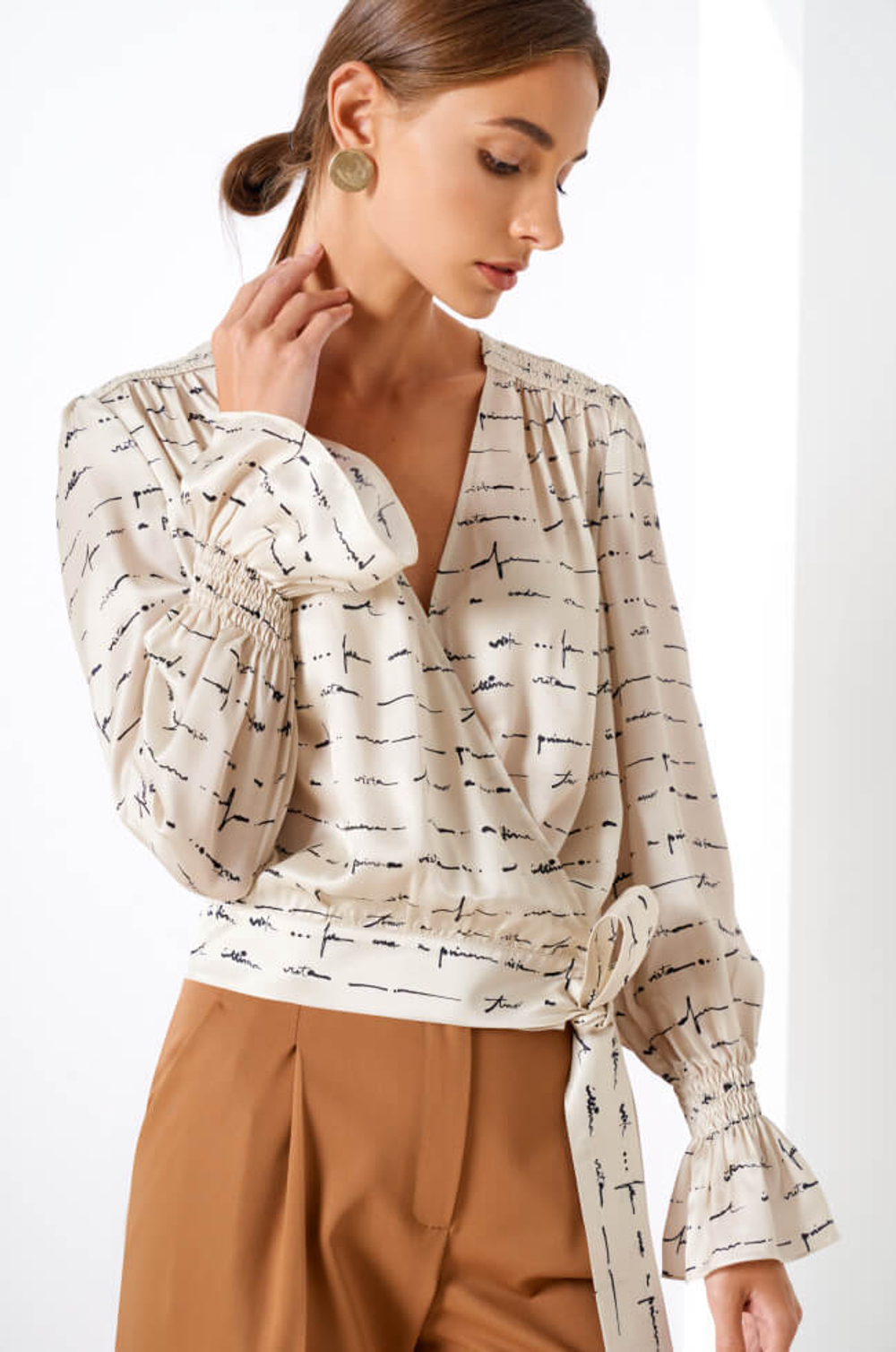 22389 Блузка женская (бежевый принт)