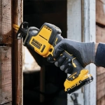 DeWalt DCS312NT аккумуляторная сабельная пила (без АКБ и ЗУ) DCS312NT-XJ
