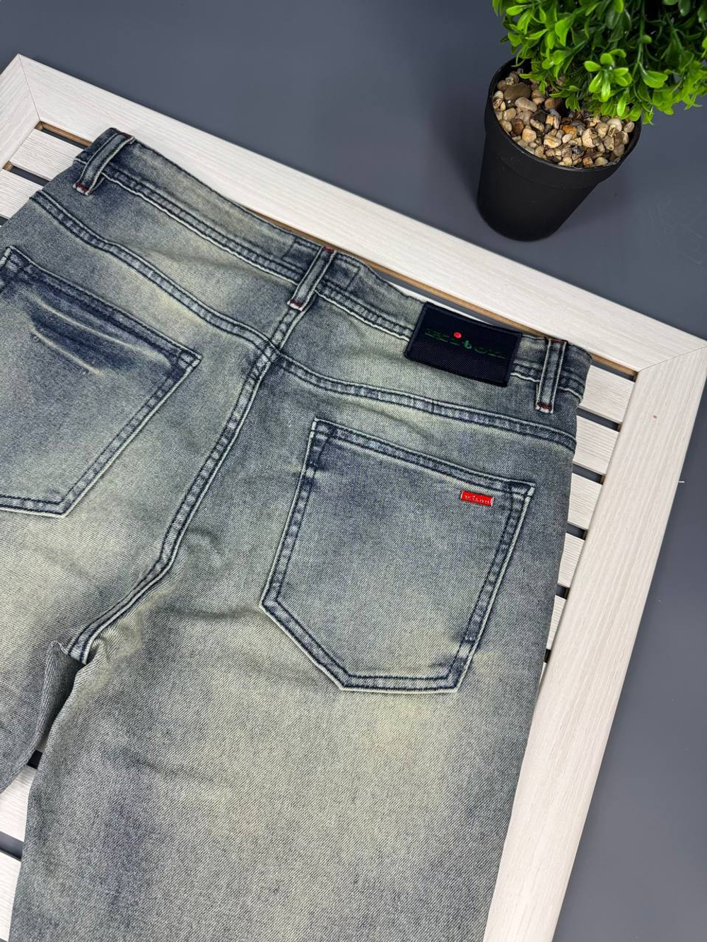 Джинсы Kiton