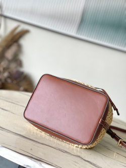 Louis Vuitton Noe BB