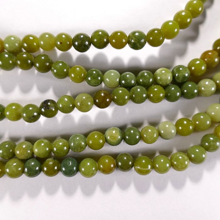 Нить бусин из офикальцита, шар гладкий 6 мм