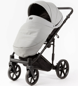 Детская коляска Adamex Locco Light Deluxe 2 в 1 LL-SA03 (СВ.СЕРАЯ КОЖА)