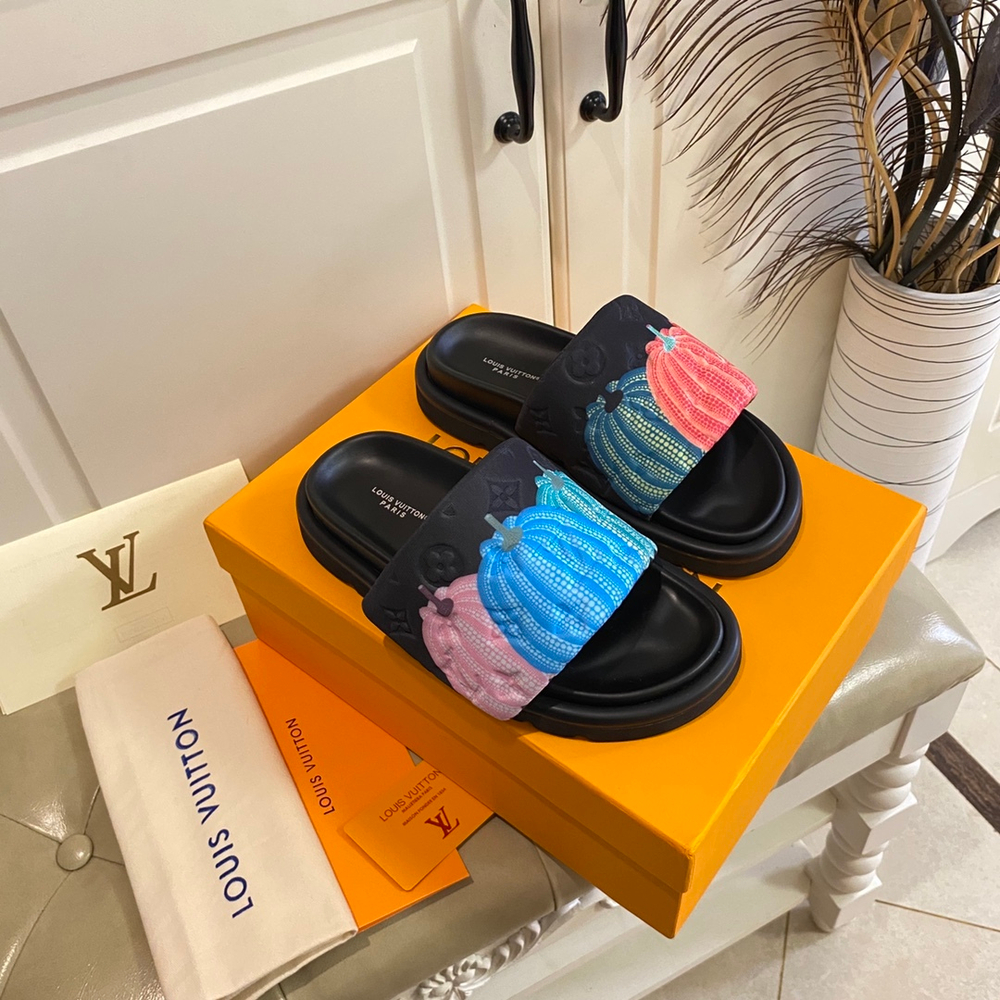 Louis Vuitton Pool Pillow Flat Comfort Mule