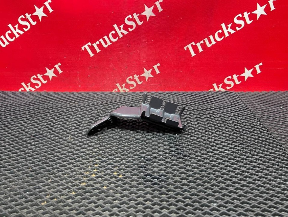 Кронштейн тормозных трубок