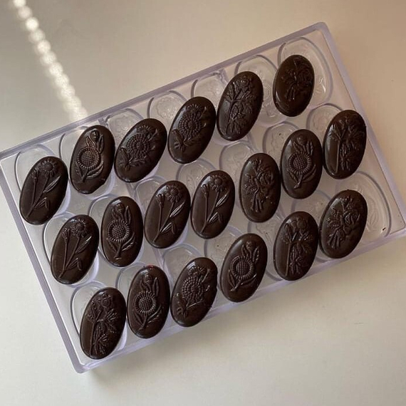 530 | Форма для шоколадных изделий (275*175 мм)