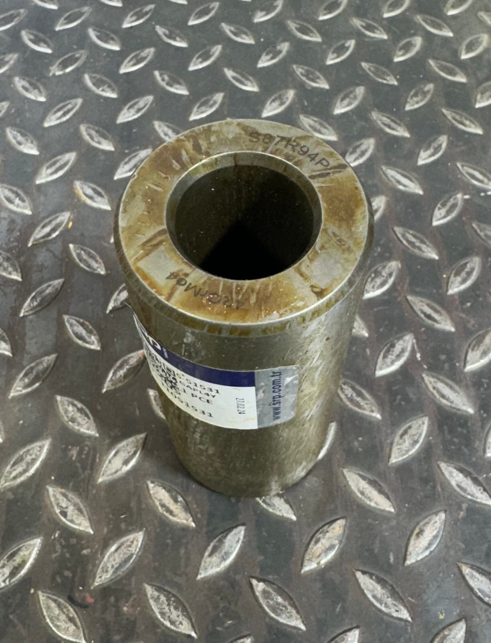 Втулка 11051531