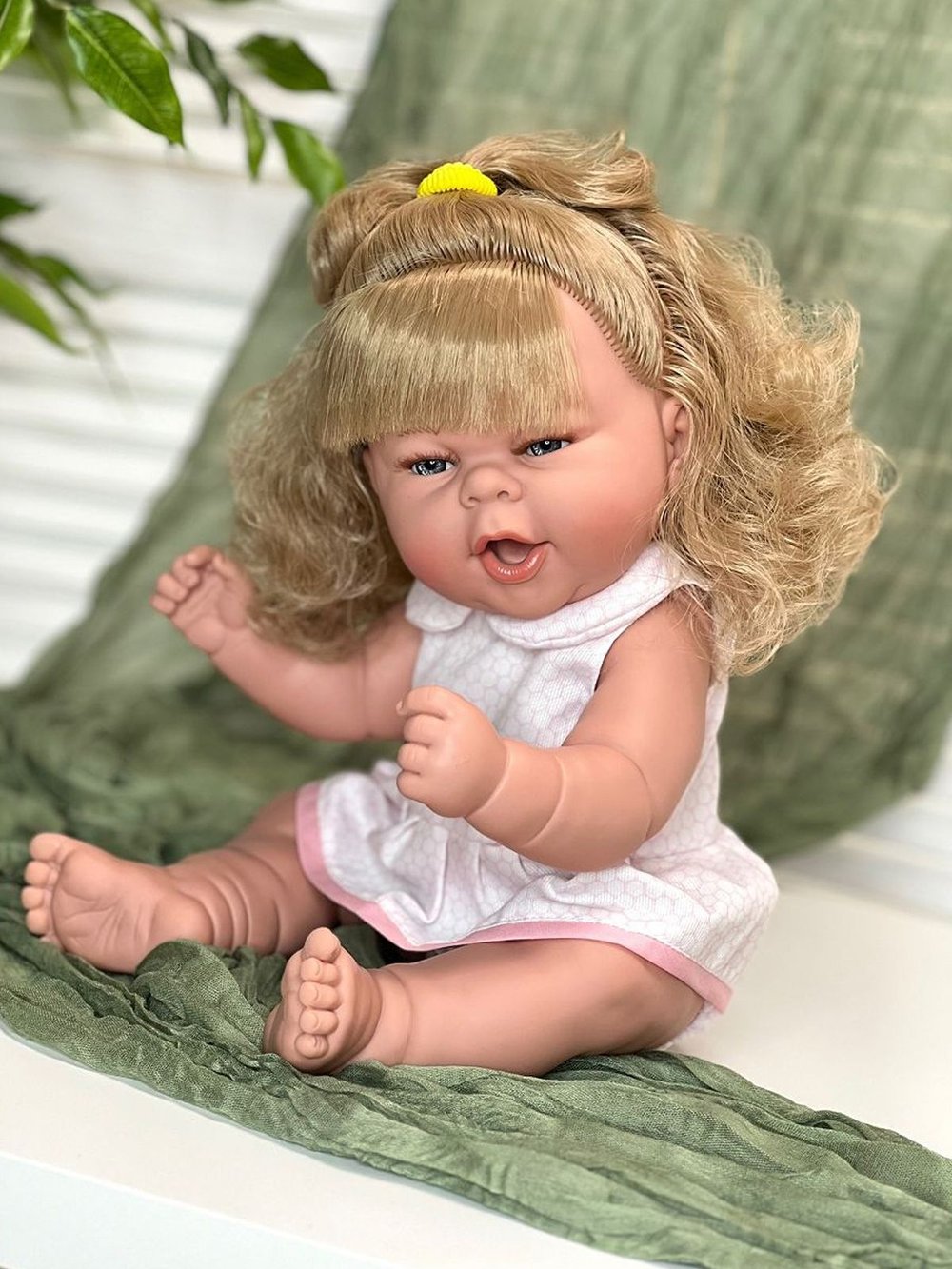 Кукла Manolo Dolls виниловая Thais 45см в пакете (8310)