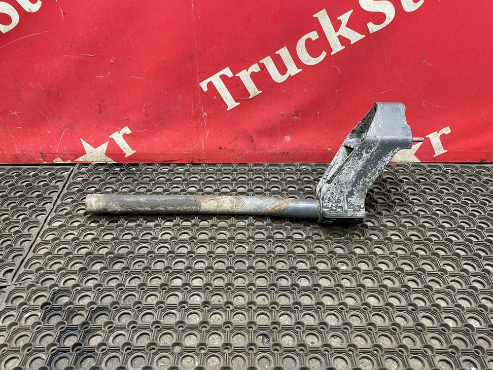 Кронштейн крыла заднего 2018г