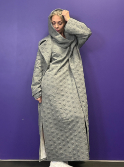 Пальто с поясом / жаккард / серый