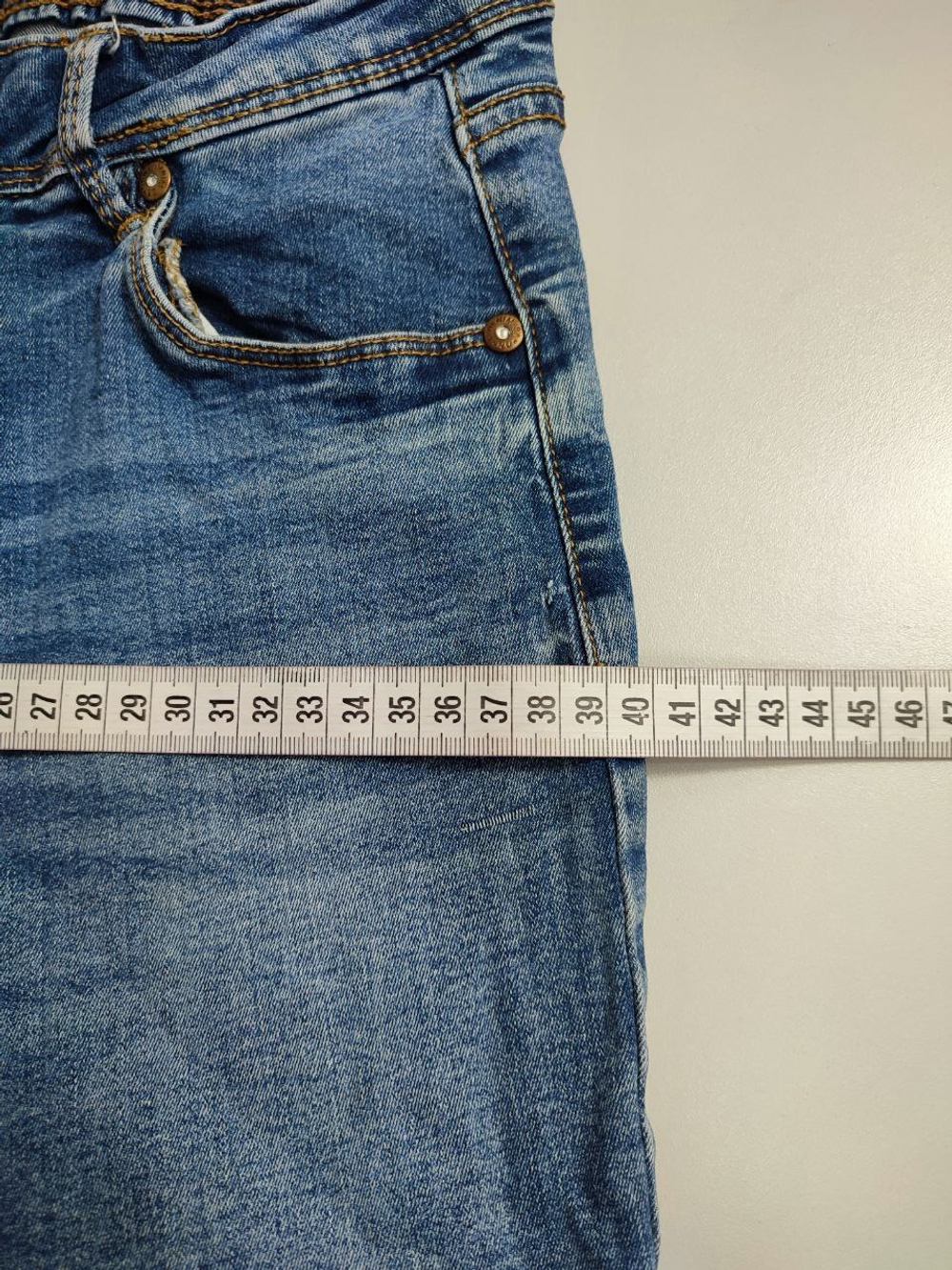 Джинсы Bayonne зауженные 42-44 размер