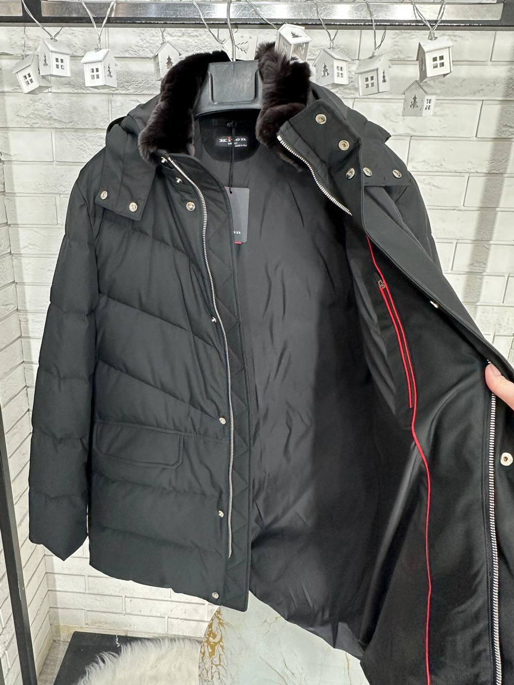 Пуховик Kiton