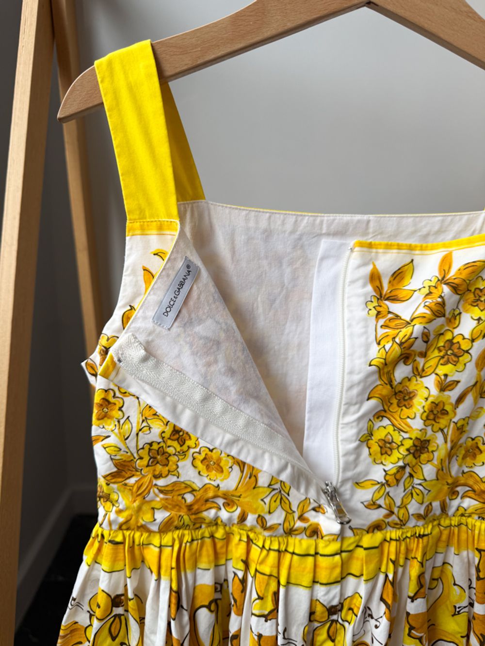 Платье Dolce&Gabbana, 140