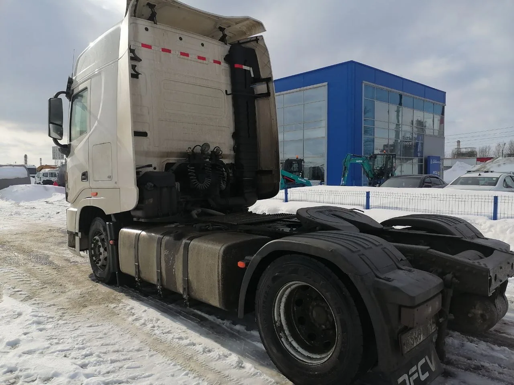 DongFeng GX 4x2 Седельный тягач DFH4180 (Дизельный, 13 л, 508 л.с., АТ)