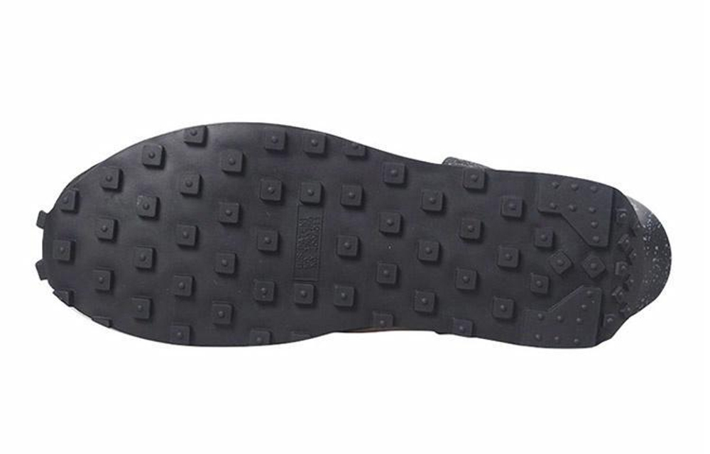 Кроссовки Nike Daybreak