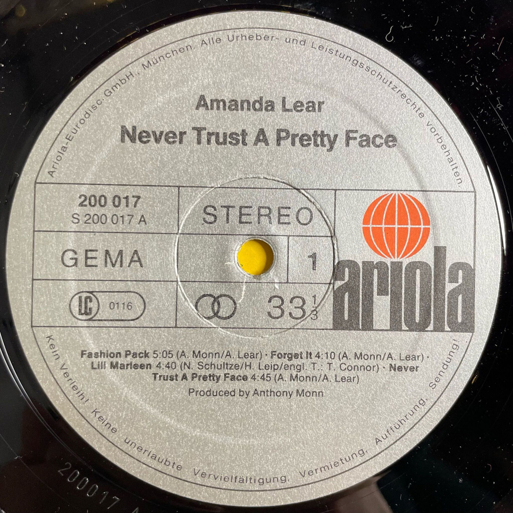 Винтажная виниловая пластинка LP Amanda Lear Never Trust A Pretty Face (Germany 1979) The Sphinx