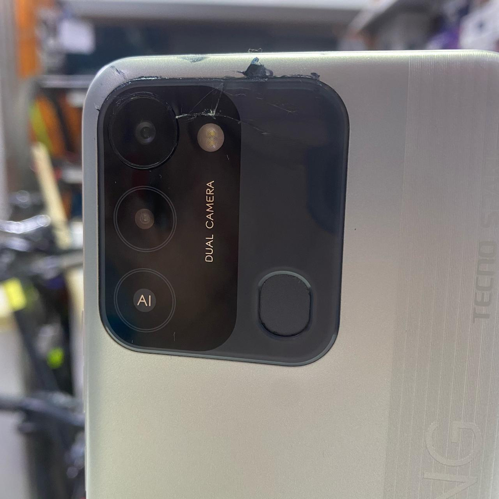 Смартфон TECNO Spark 8C 4/64