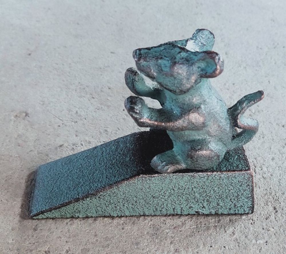 Iron Garden Дверной упор "Мышка"