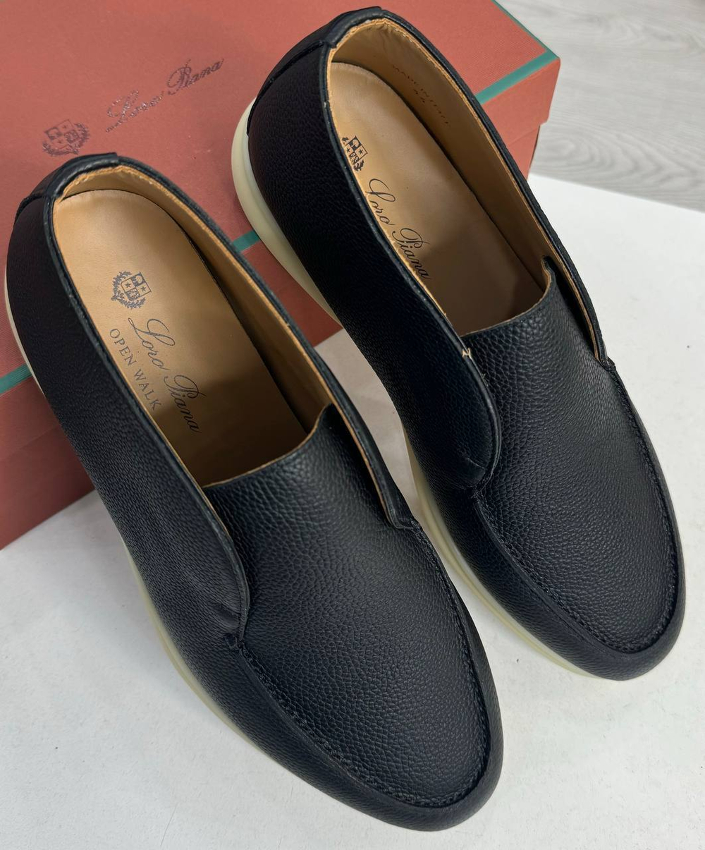 Лоферы Loro Piana с меховой стелькой