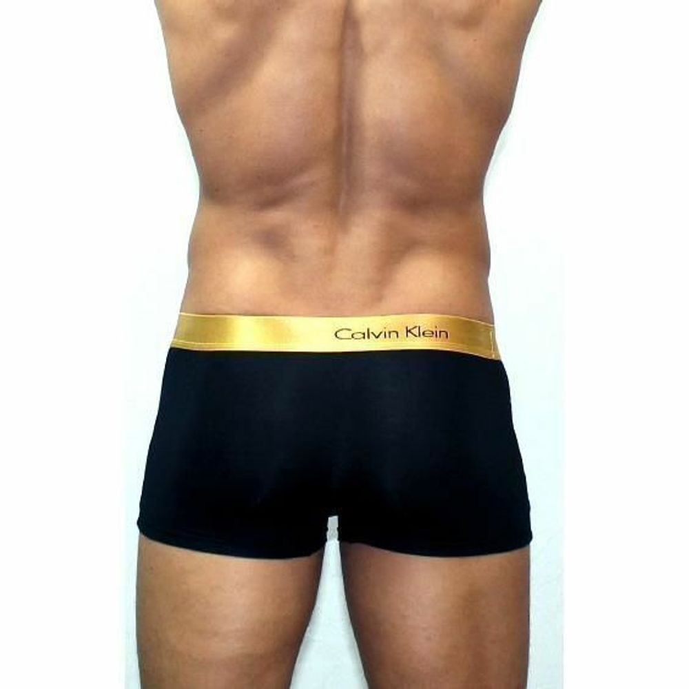 Мужские трусы боксеры черные с золотистой резинкой Calvin Klein Bold Trunks со вставкой