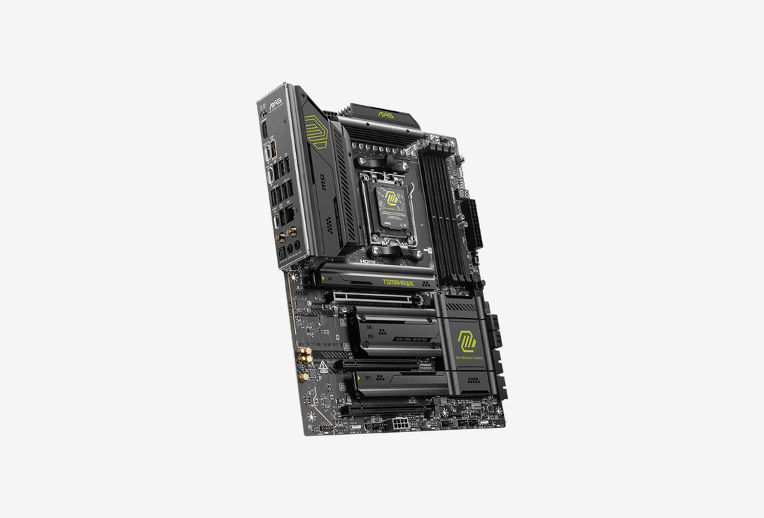 MAG X870E TOMAHAWK WIFI_0325903120421