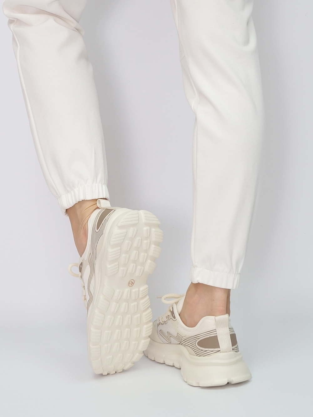 Кроссовки женские летние