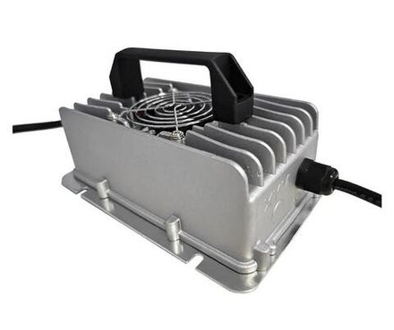 Зарядные устройства для клинингового оборудования