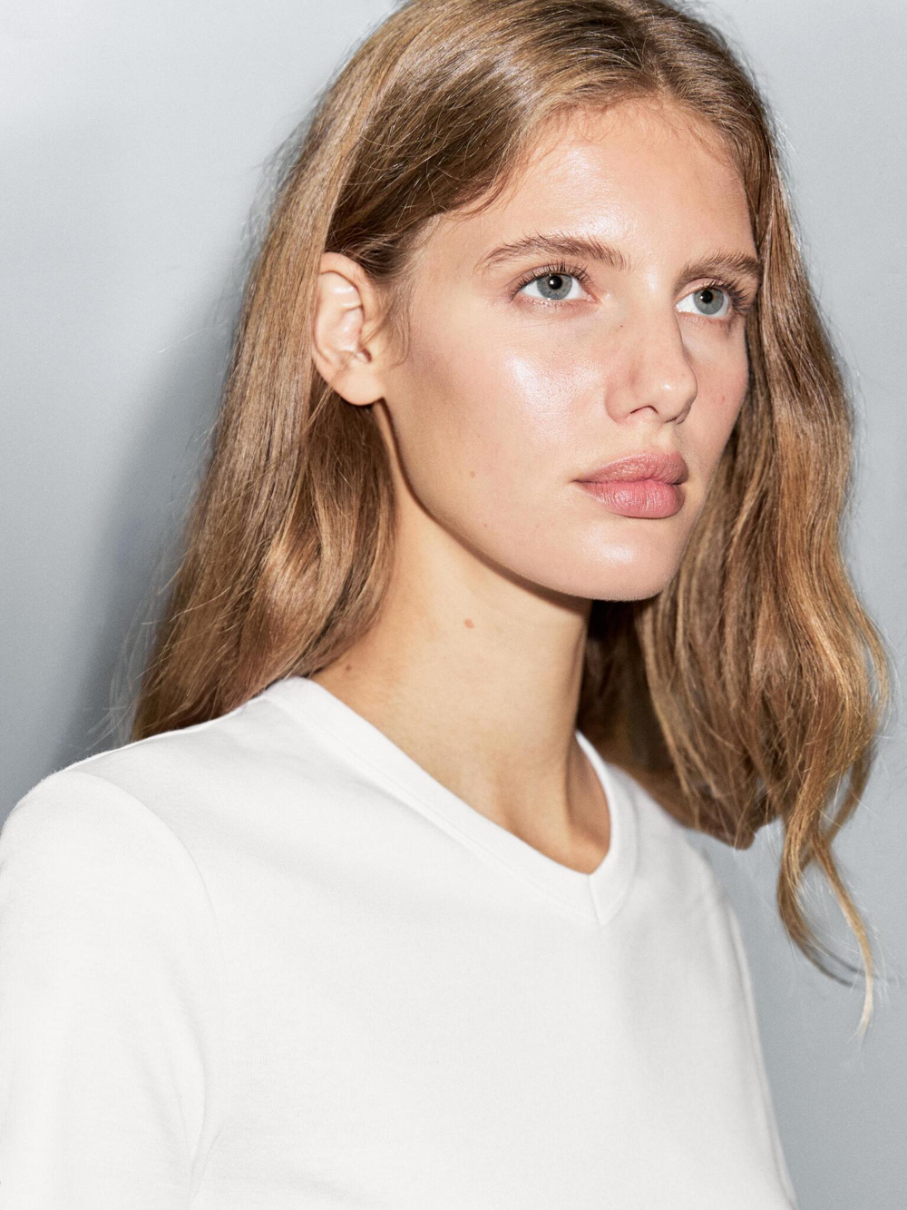 Massimo Dutti Футболка из 100% хлопка с V-образным вырезом, белый