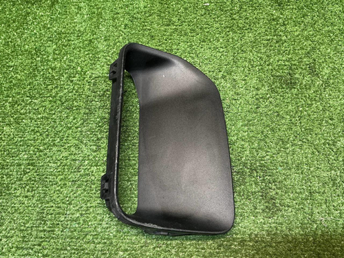 Накладка бампера правая Mini Countryman F60 20-23