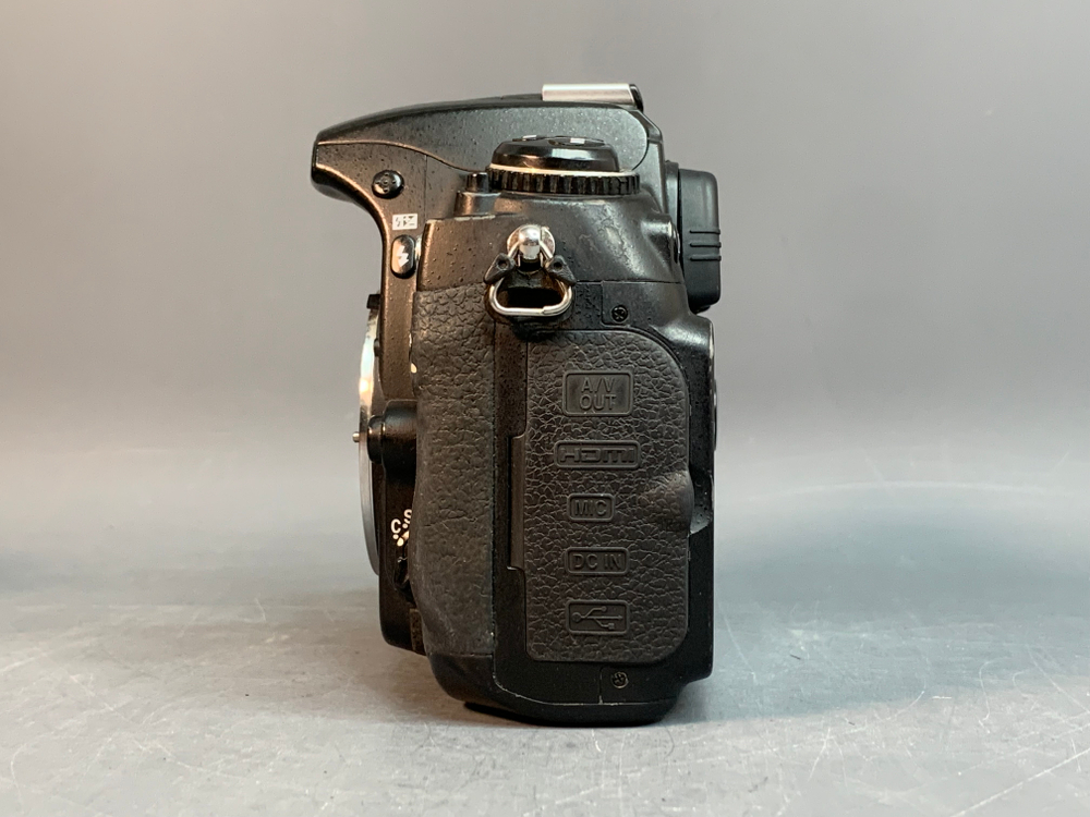 Nikon D300S 185.818 кадров