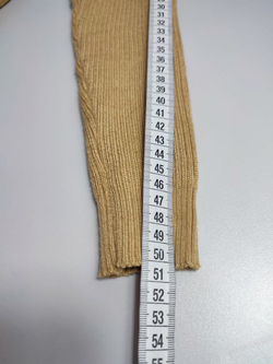 Свитер бежевый 44 размер