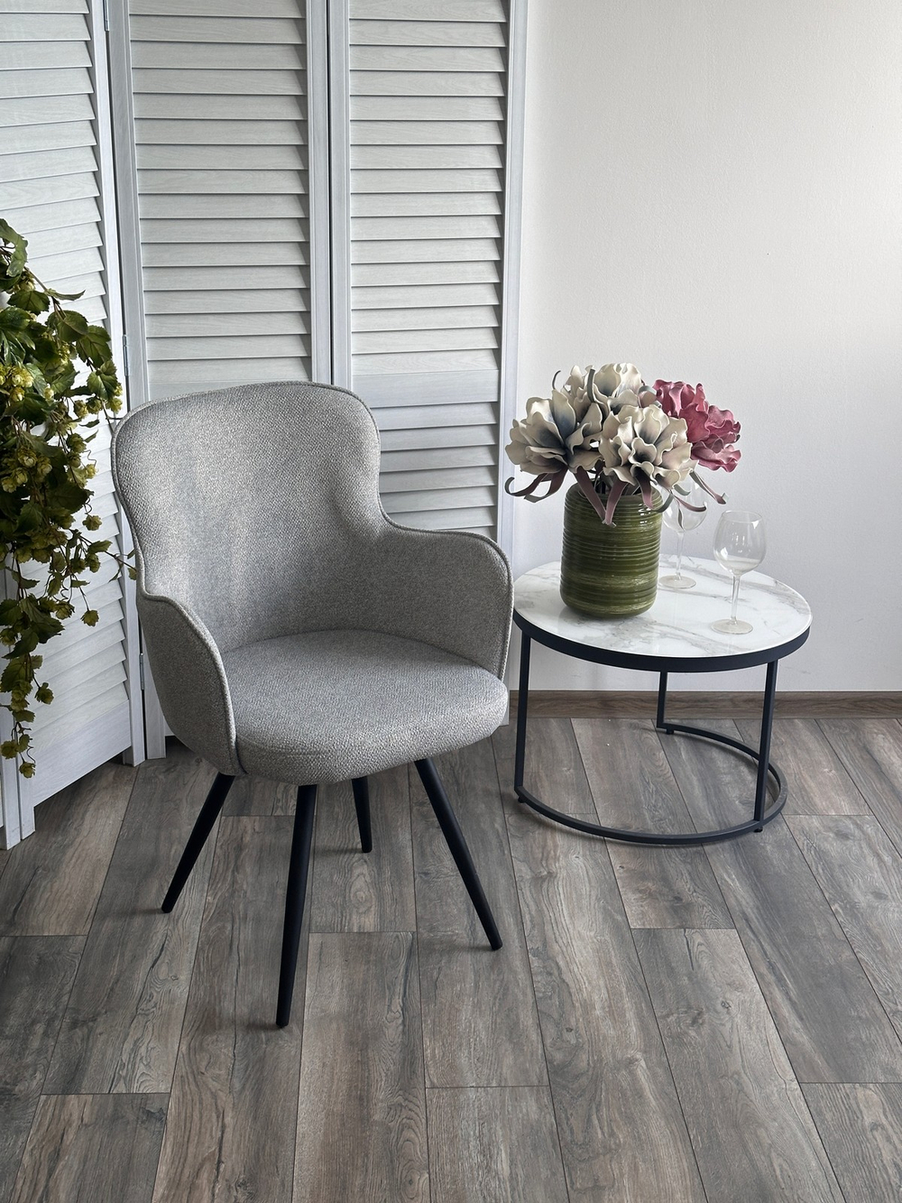 Стул М-City DISAUR Altair поворотный на поворотный на 360 градусов, Ns10 Серый, букле, Черный каркас,