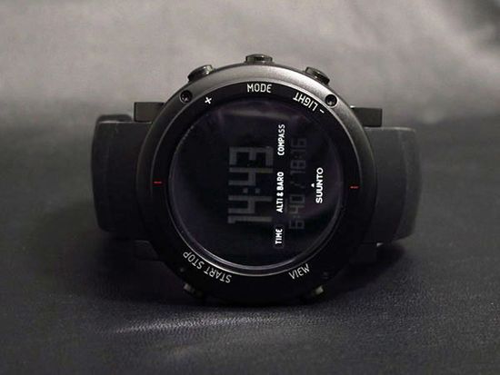 Наручные часы Suunto Core Alu deep black SS018734000