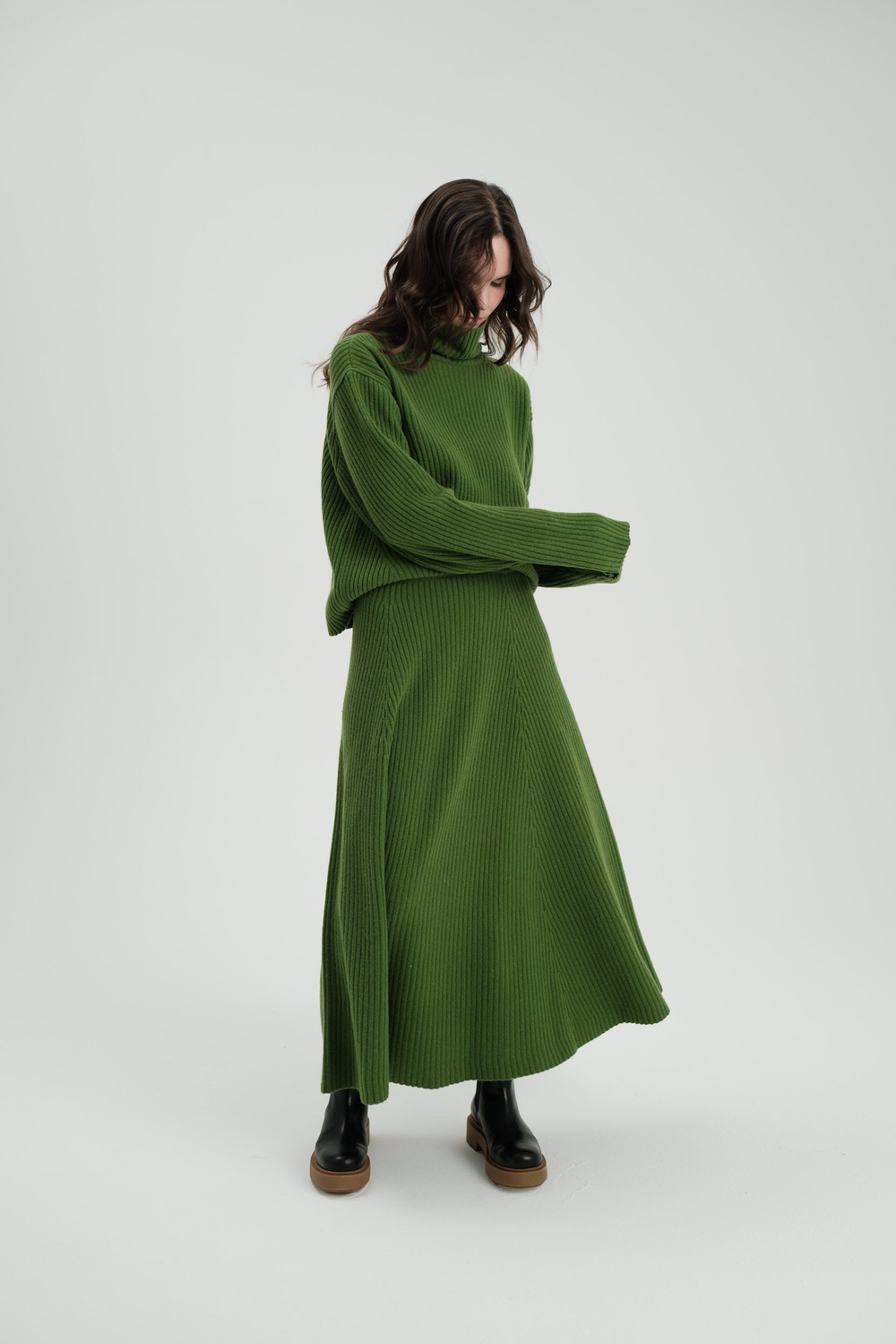 Зелёная шерстяная юбка