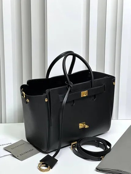 Сумка BALENCIAGA Bel Air Carry All Bag черный/золото