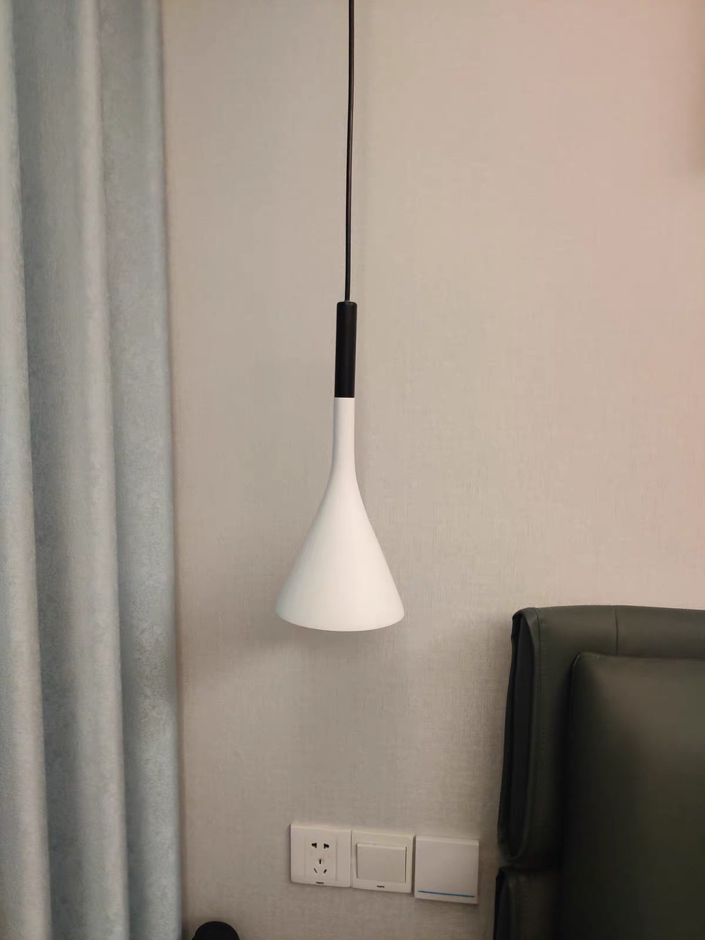 Pendant design lamp Aplomb by Foscarini (White)