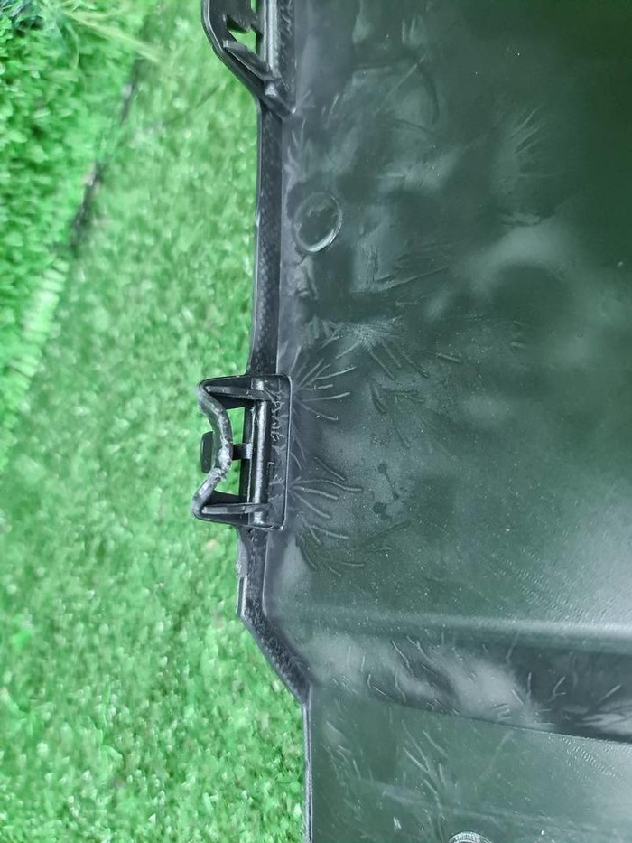 Кожух замка капота Lixiang L7 (2022-н.в.)