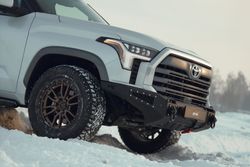 Бампер силовой передний BMS PRO-Line для Тойота Тундра 2022-2026