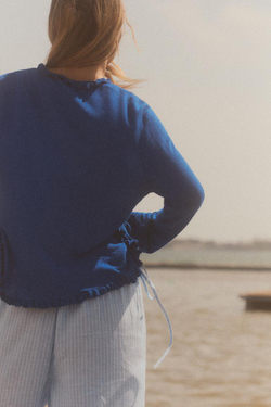 ZARA ТРИКОТАЖНЫЙ КАРДИГАН С ВОЛАНАМИ, ЯРКО-СИНИЙ