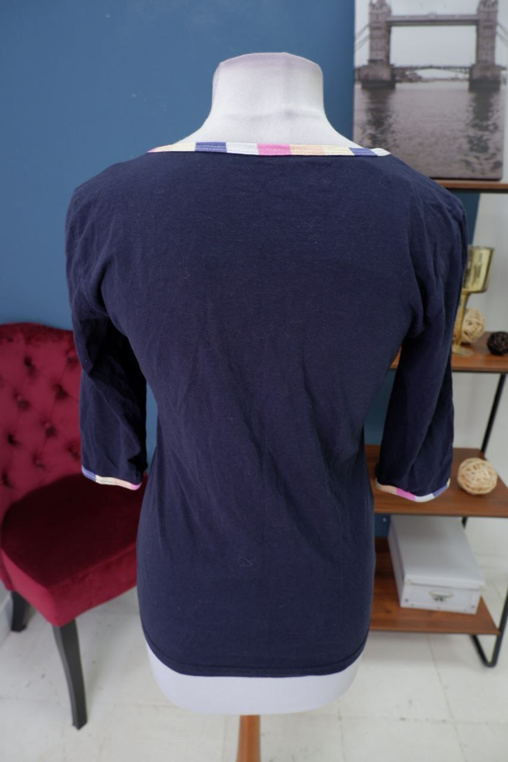 Джемпер с ярким принтом 46 размер