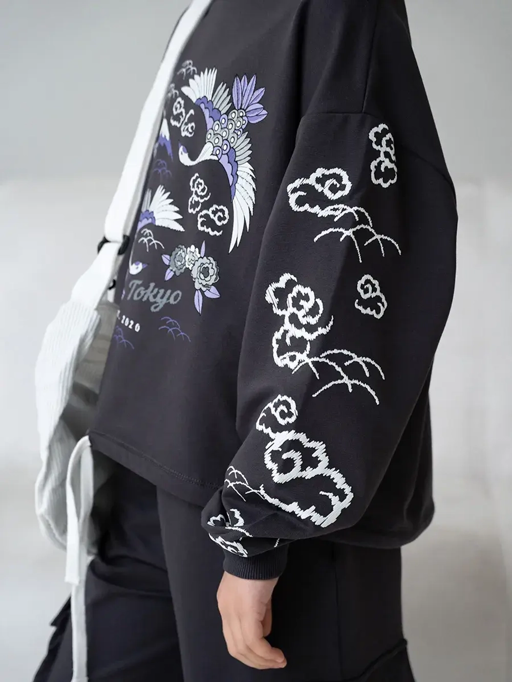 Свитшот для девочки с завязками