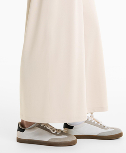 OYSHO Широкие свободные укороченные брюки из мягкого модала, светло-бежевый