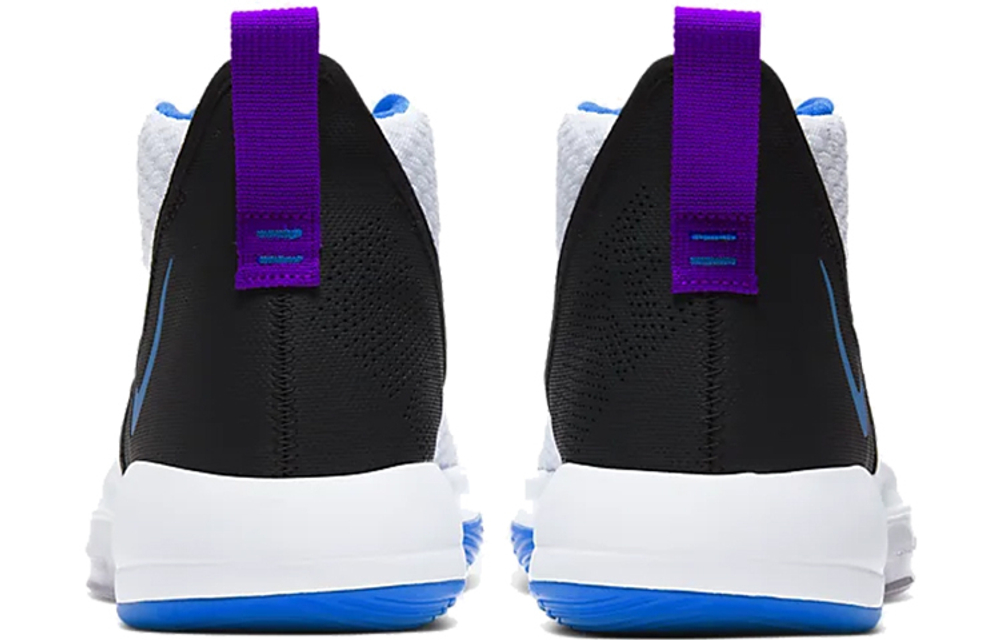 Кроссовки Nike Zoom Rize 1