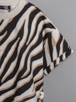 Костюм в садик, футболка и юбка