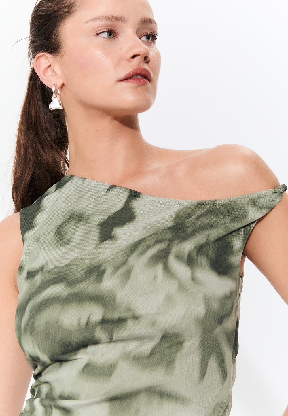 STRADIVARIUS Набор из 3 каффов и сережек в форме сердца, серый