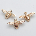 Подвеска Пчела, позолота, размер 17*11 мм, цена за 1 шт